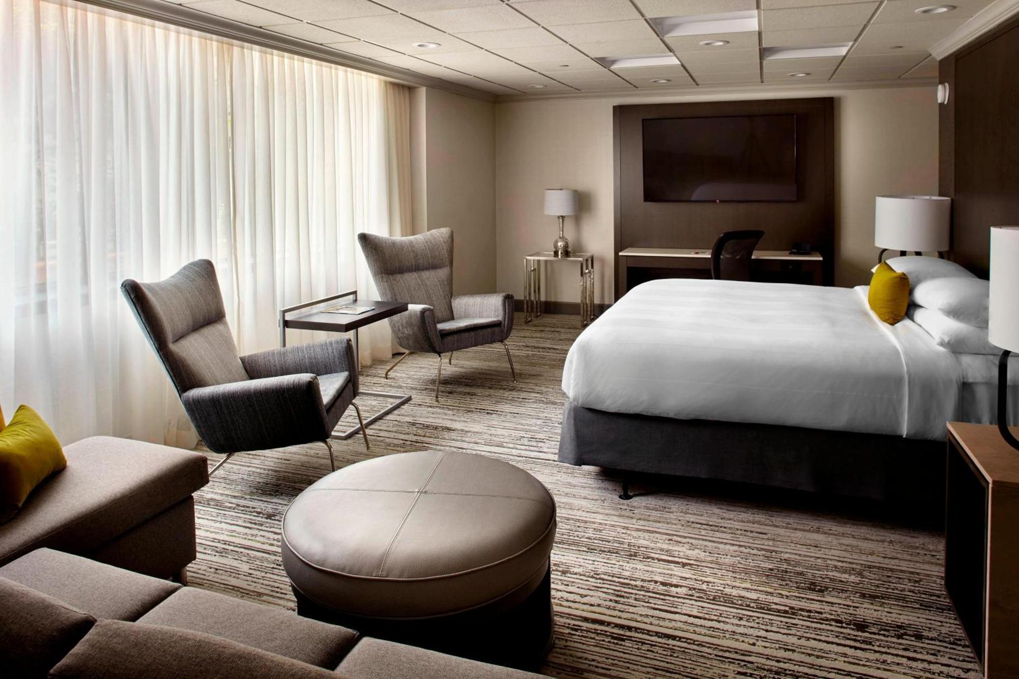 Marriott Cincinnati North Hotel 4*