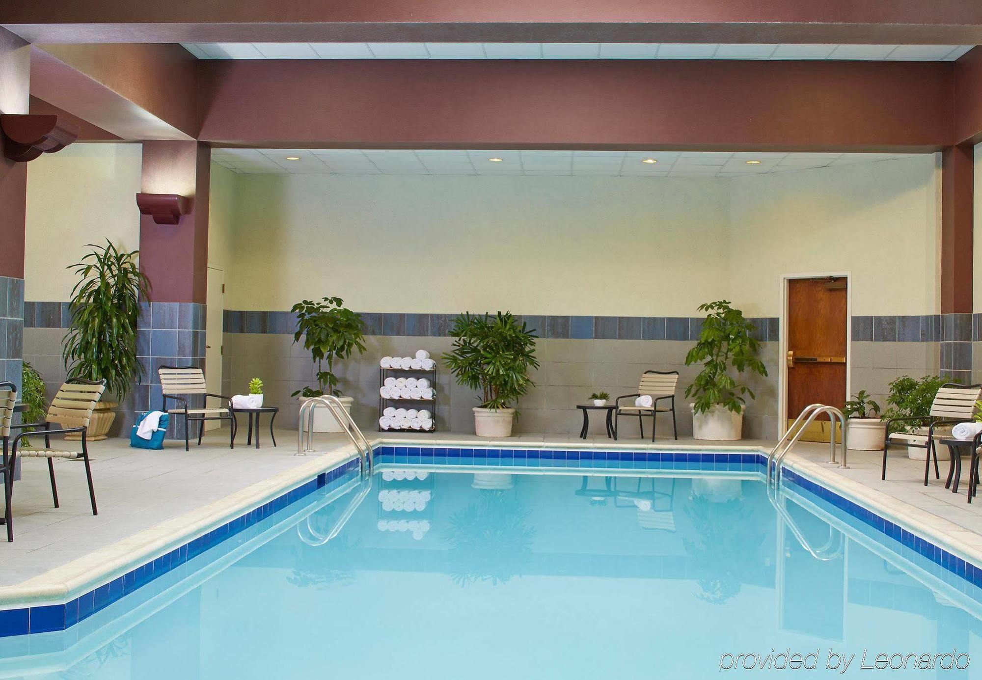 Marriott Cincinnati North 4*